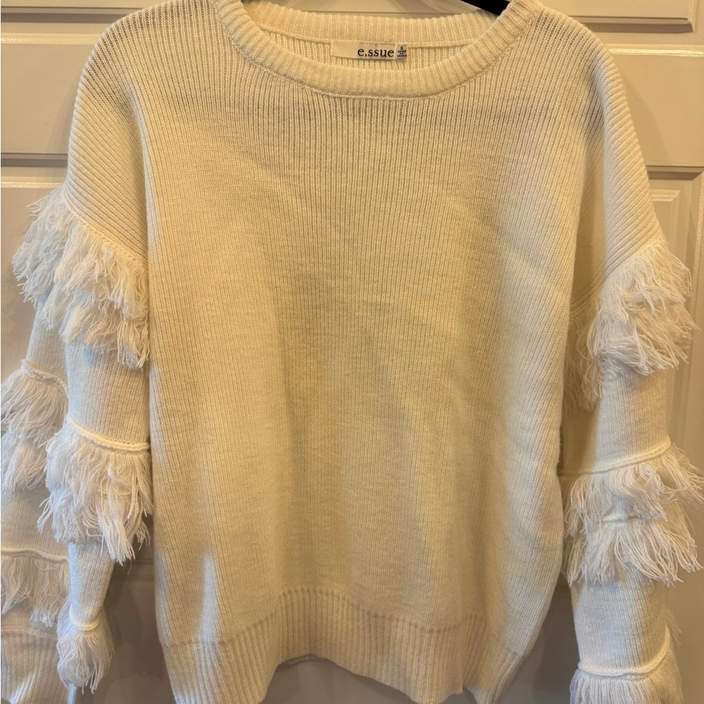 Essue Cream Cable-Knit Crew Neck Sweater